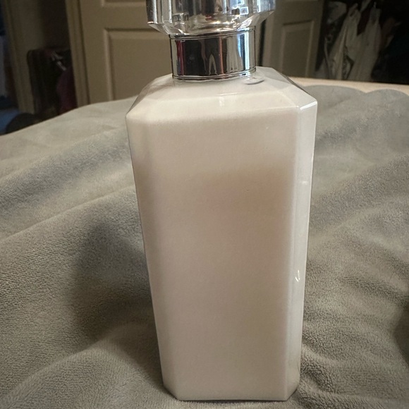 Tiffany lotion and‎ perfume set - Picture 7 of 7